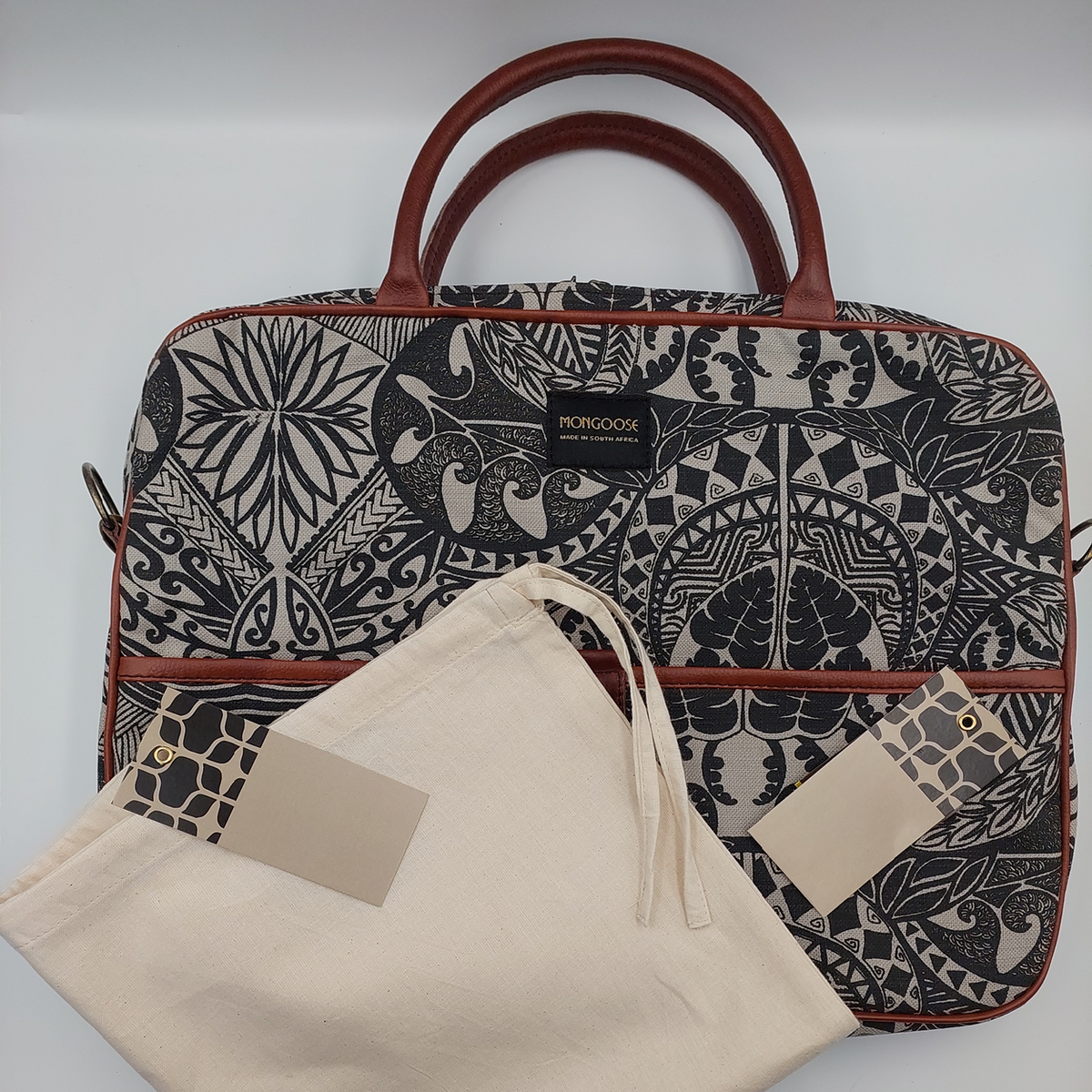 The Heritage Travel Gift Set